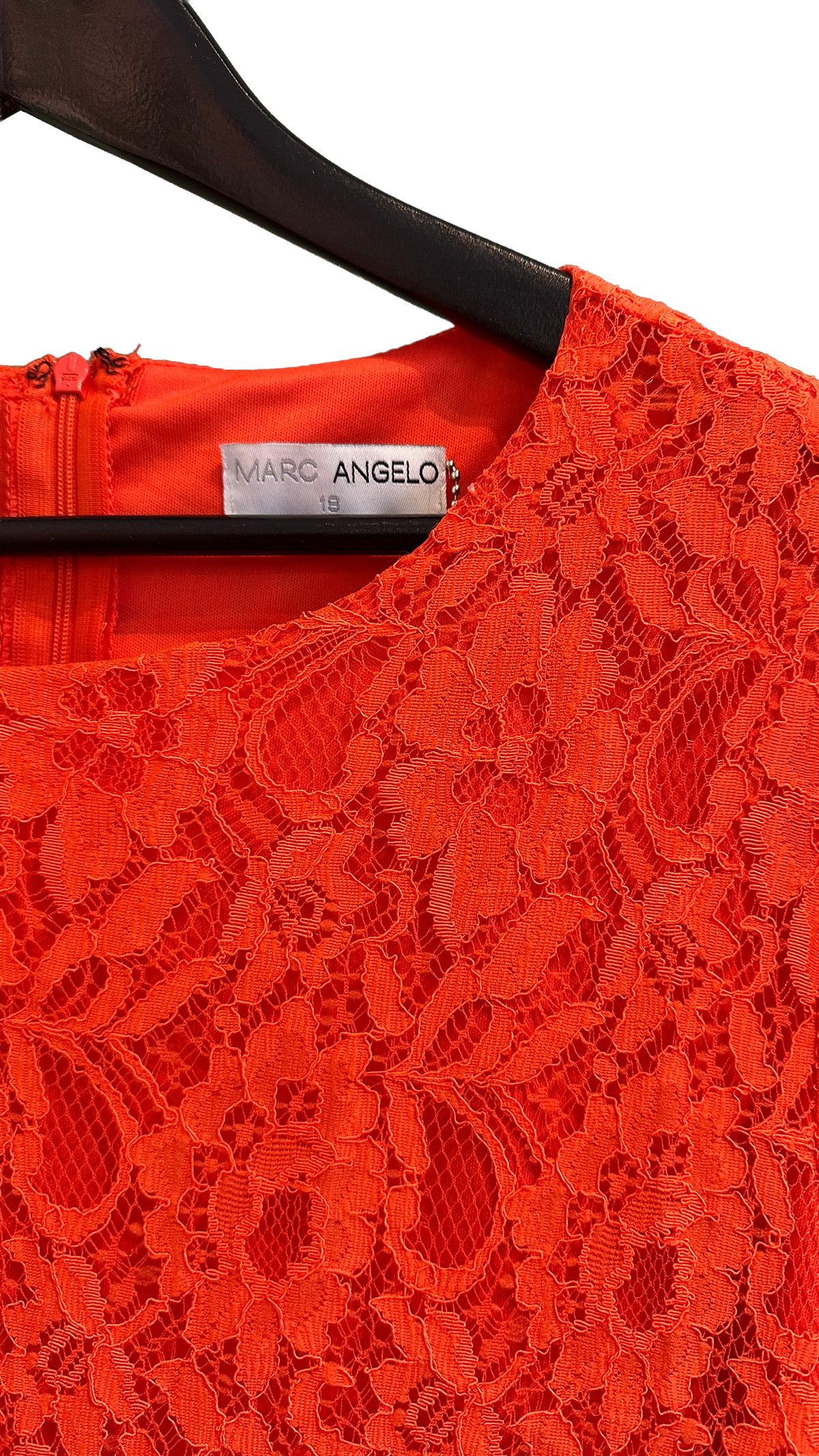 Blondekjole fra Marc Angelo