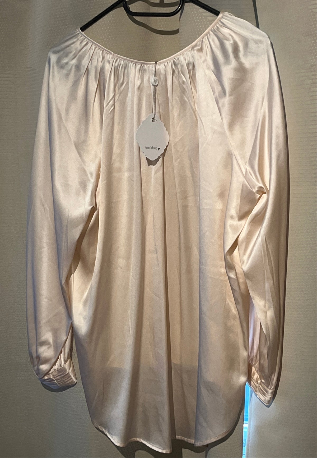 Bluse ubrukt