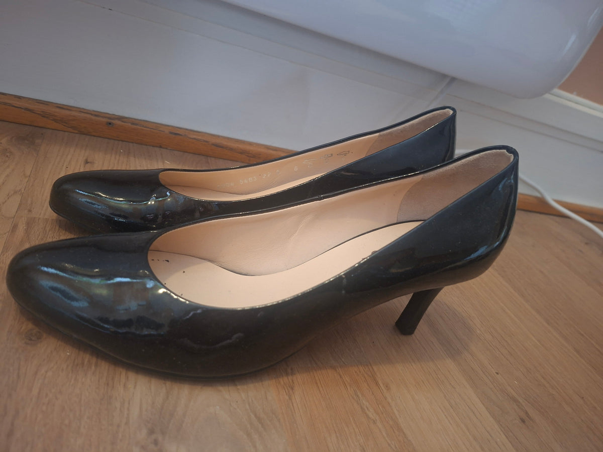 Høgle pumps i lakk