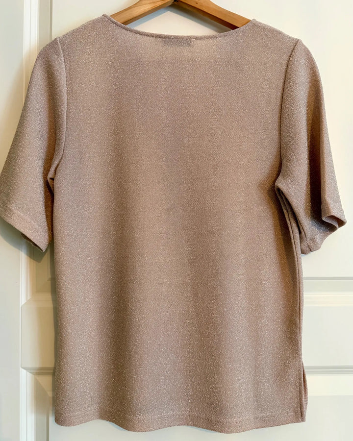 Gullfarget T-shirte