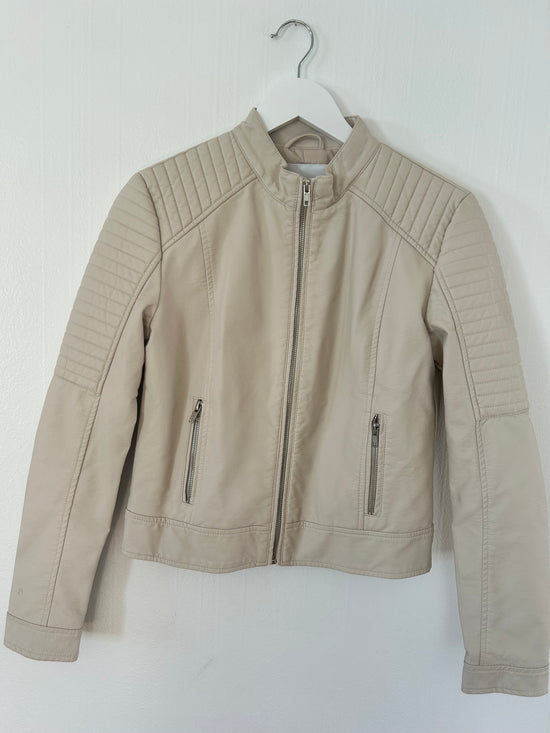 Beige jakke i kunstig skinn