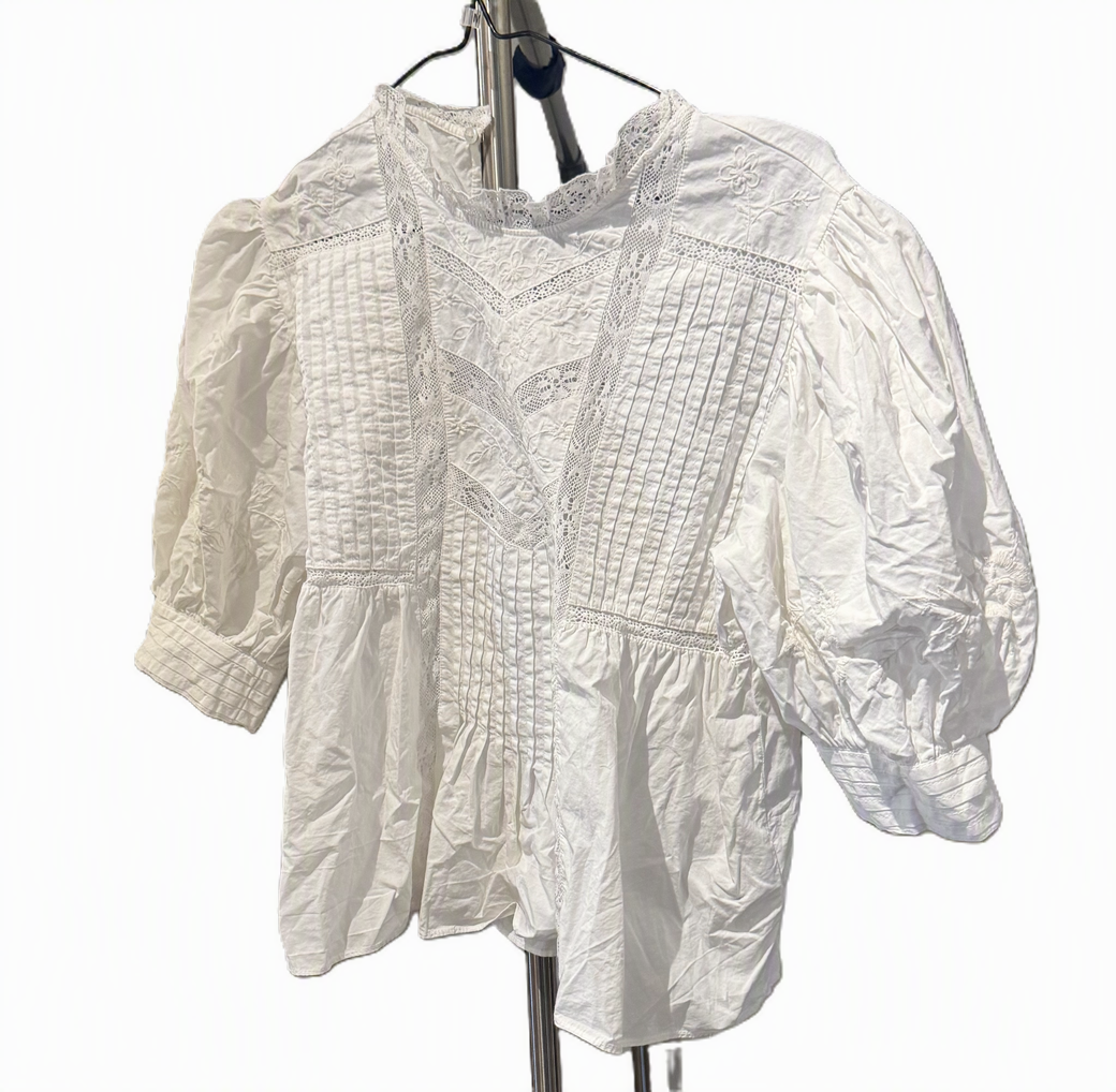 Zara hvit bluse med korte armer