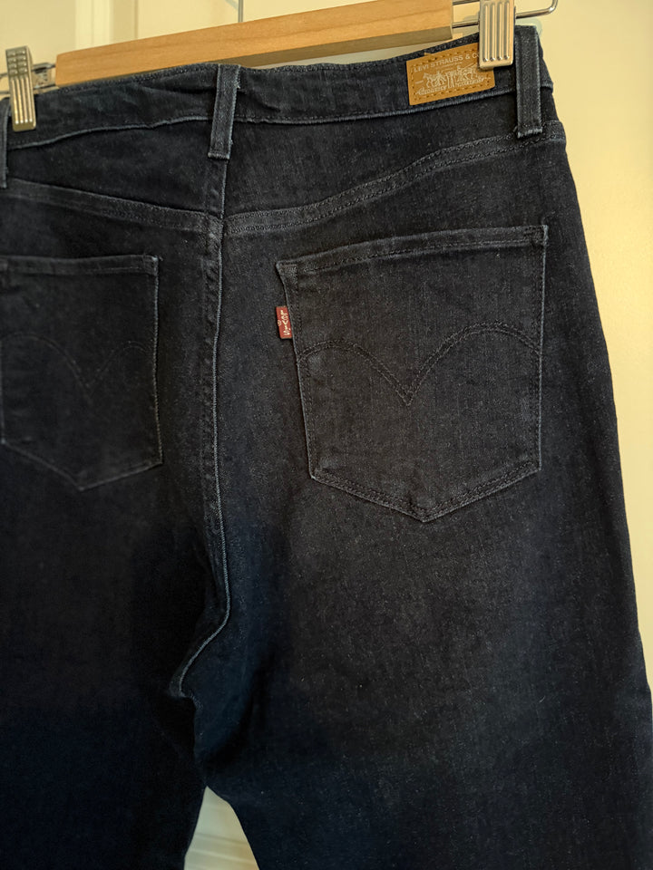 Levis jeans