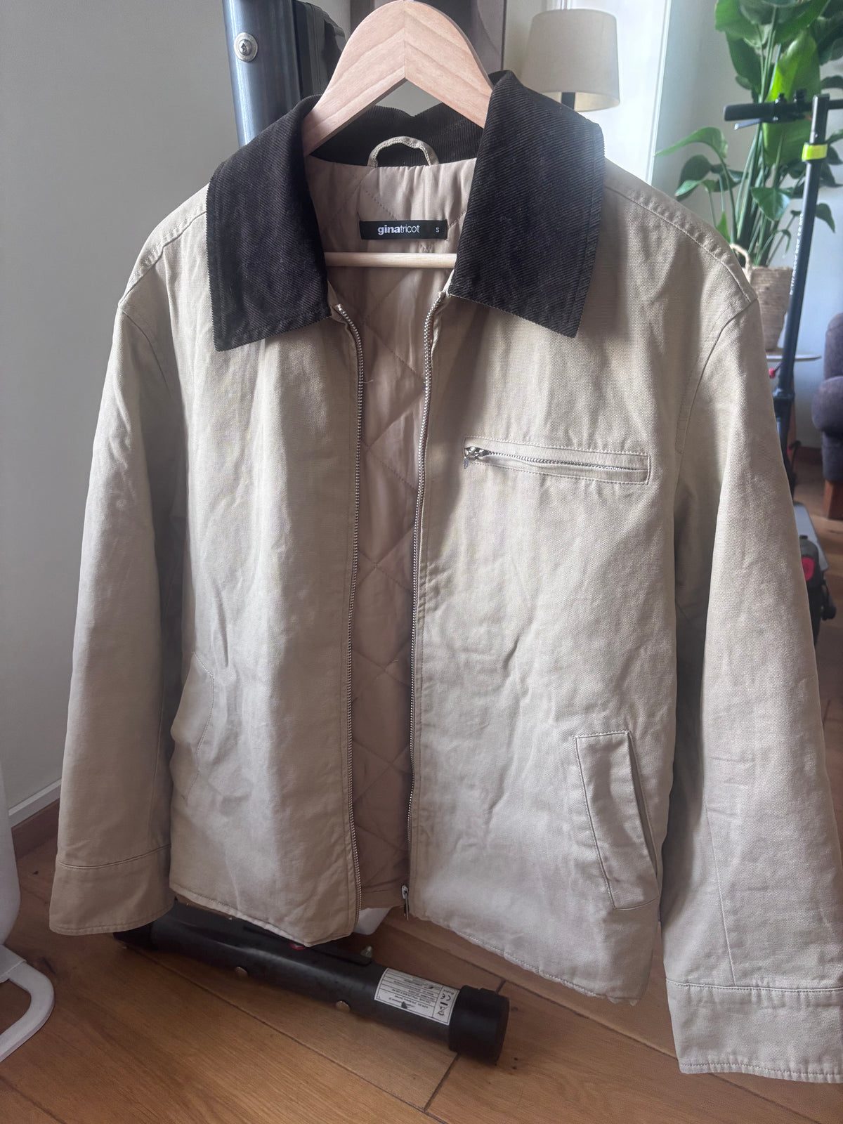 Høstjakke fra Gina Tricot