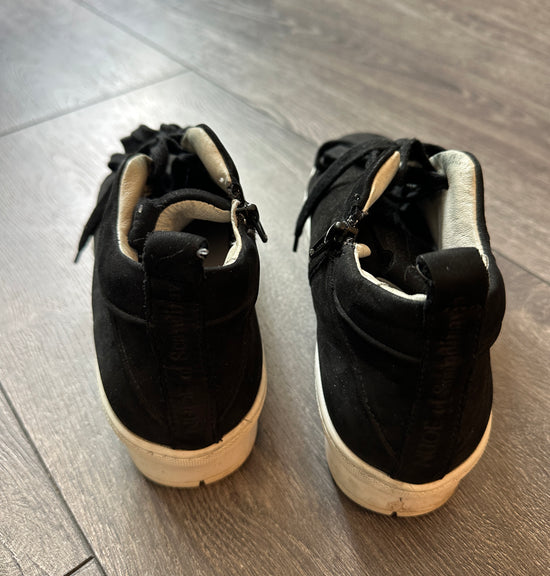 Sneakers fra Nude of Scandinavia