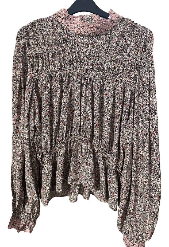 Nydelig bluse fra & Other Stories