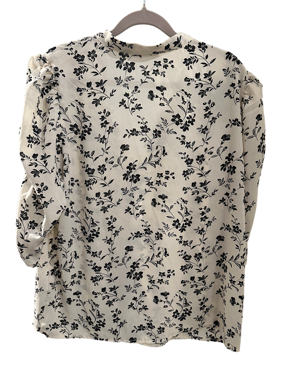 Hvit blomstrete bluse fra Ichi
