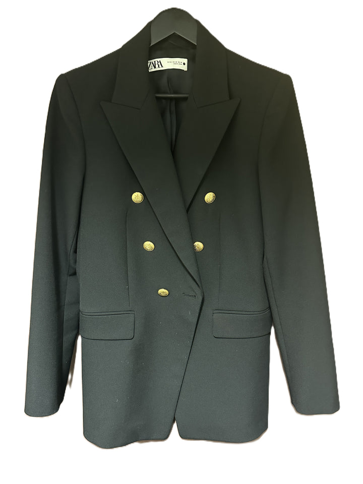 Dressjakke med gullknapper fra Zara