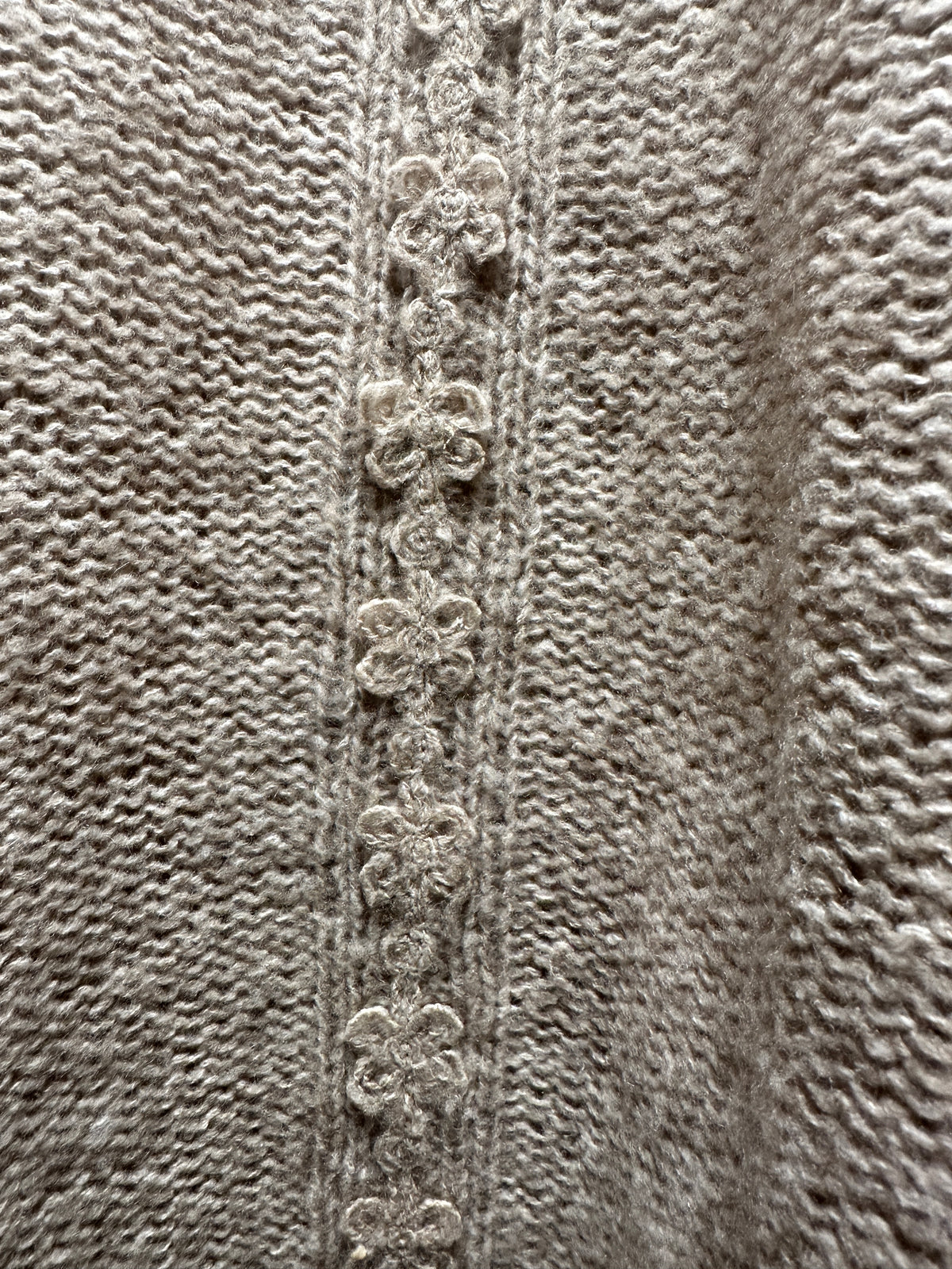 Strikket genser i cashmere og silke