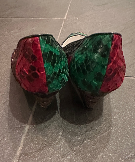 Pumps i slangeskinn
